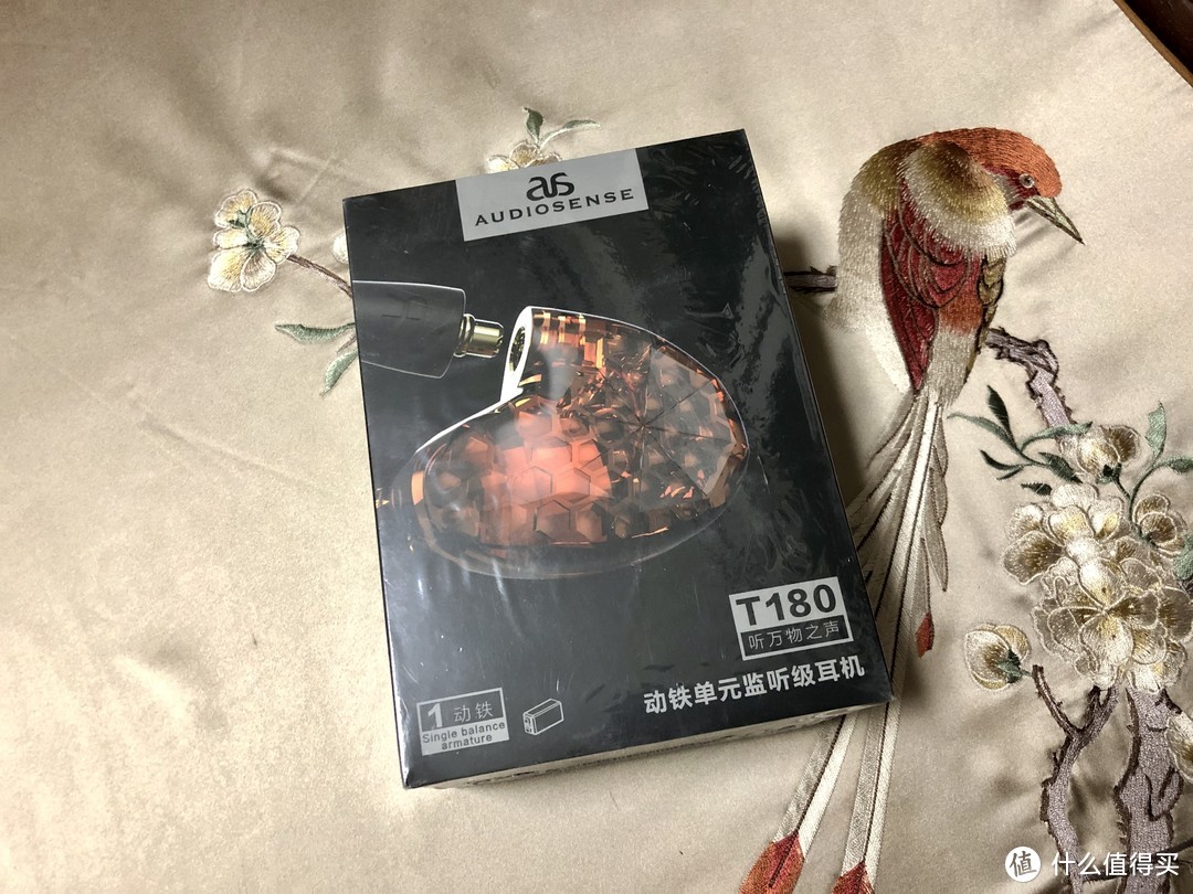 送给大家迟来的福袋 祝大家618满载而归 【傲胜 可换线蓝牙 T180动铁监听耳机 】