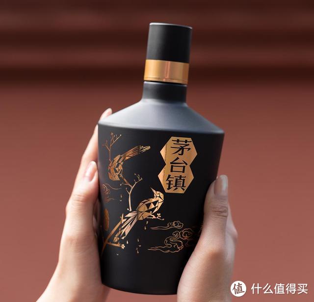 我有酒你有故事吗！小米有品推出高档白酒，酒好但不要贪杯哦