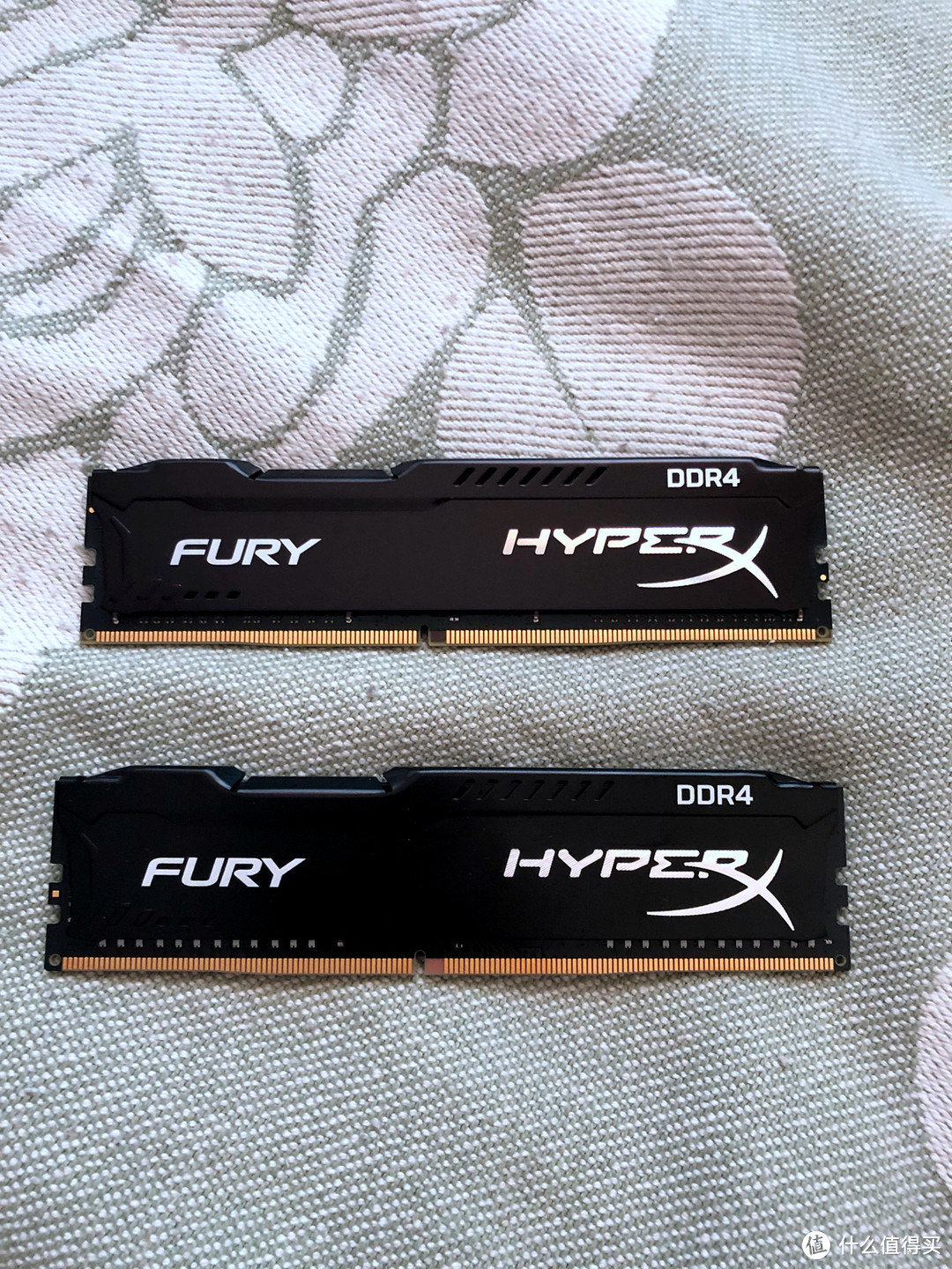 稳定难道不是优点？金士顿 DDR4 2400 8GB 台式机内存 骇客神条 Fury雷电系列 开箱简评