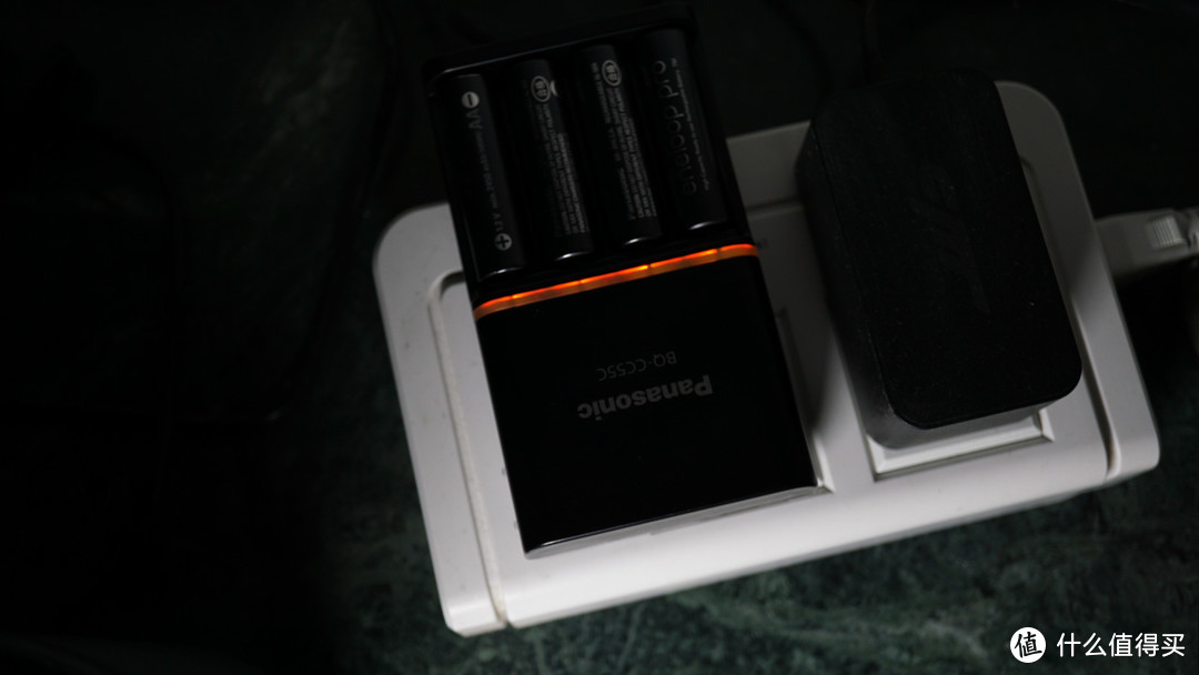 充电电池省不得 - 爱乐普黑色高容量+CC55C智能充电器套装