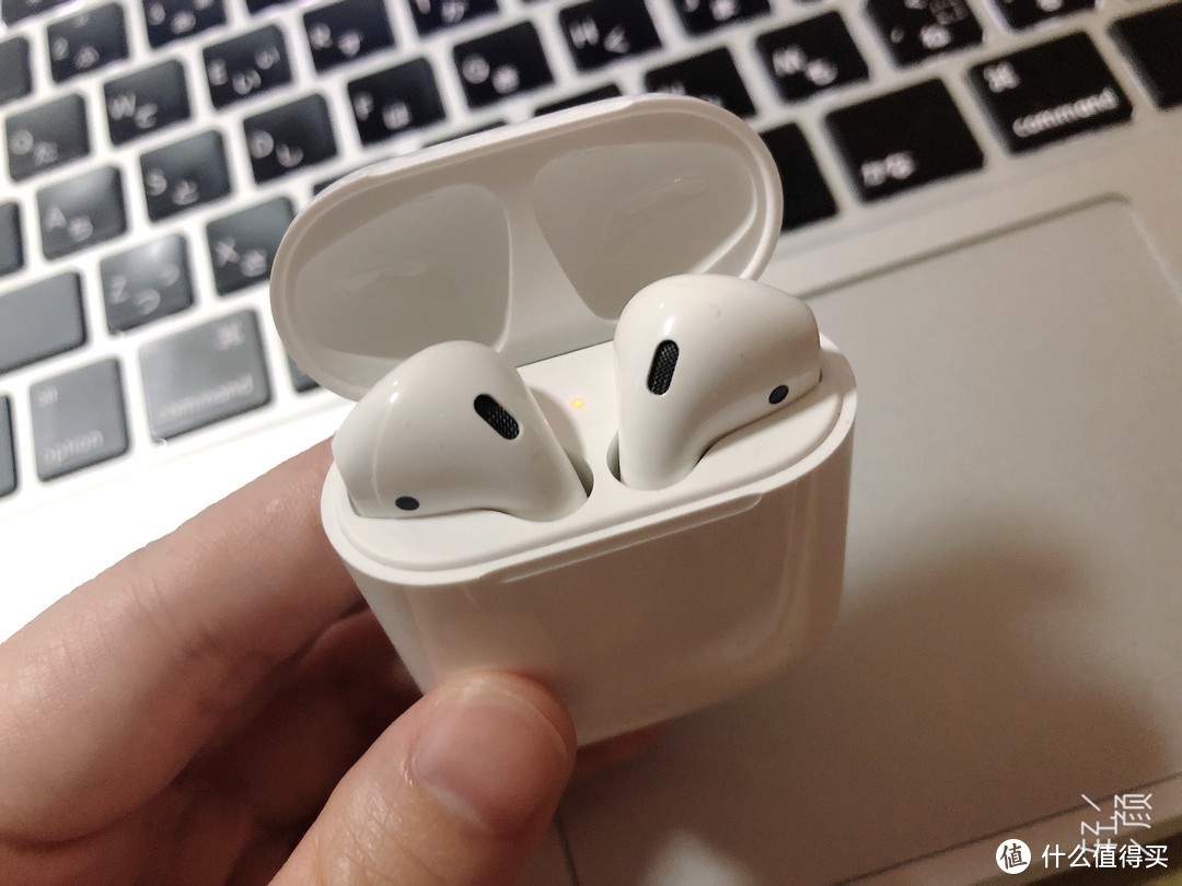 拔草AirPods2 ，使用3周后假装开个箱