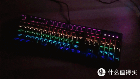 用了这么多机械键盘，还是CHERRY轴最舒服，雷柏V808 RGB入手体验