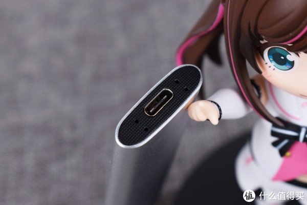 USB-C接口特写