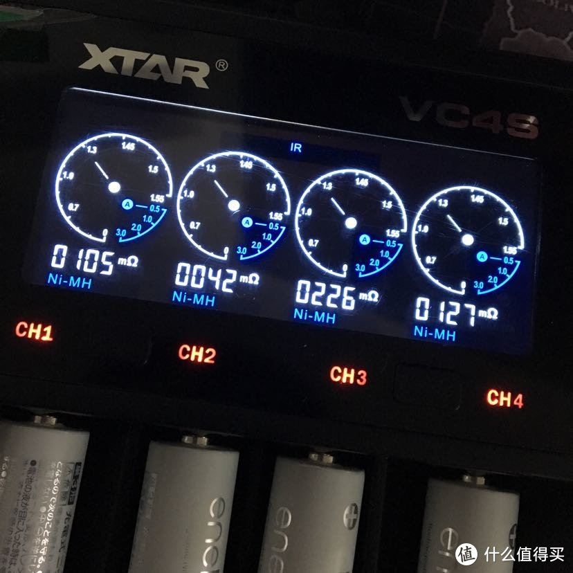 XTAR爱克斯达VC4S智能充电器小测