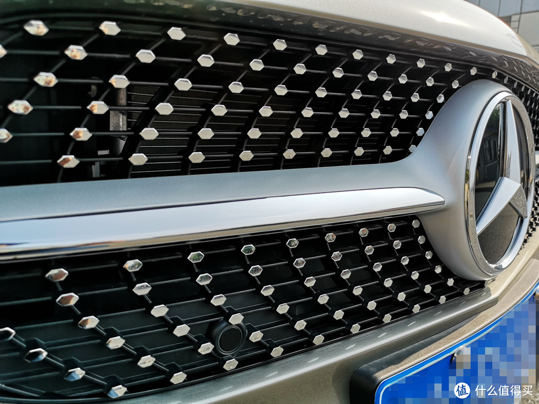 感受“新生代豪华轿车”：梅赛德斯奔驰2019款A200L运动版 入手报告