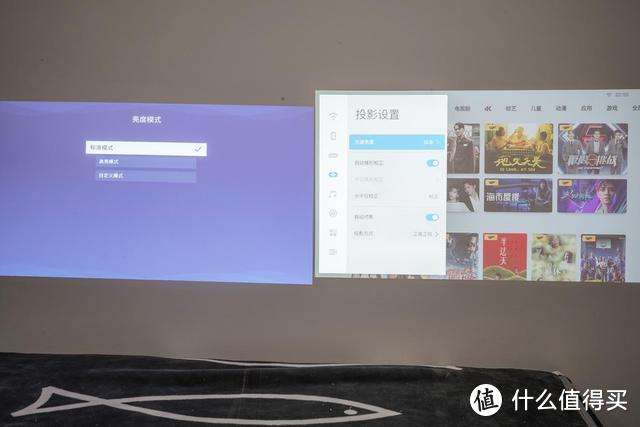 家用级1080P投影之争：坚果J7S对比极米Z6X