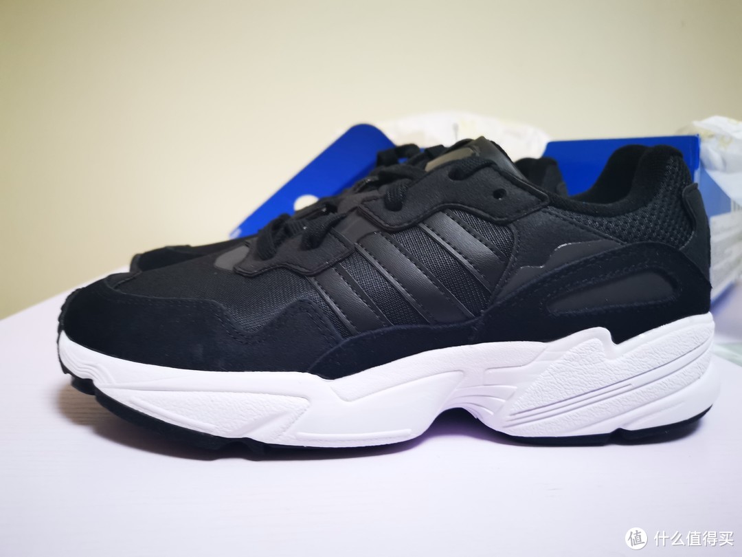 一双不错的通勤鞋—adidas 阿迪达斯 YUNG-96 开箱