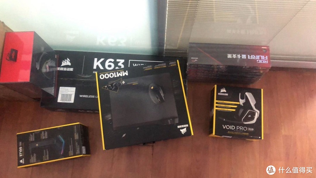 海盗船的无线充电版鼠标垫开箱 corsair MM1000简聊