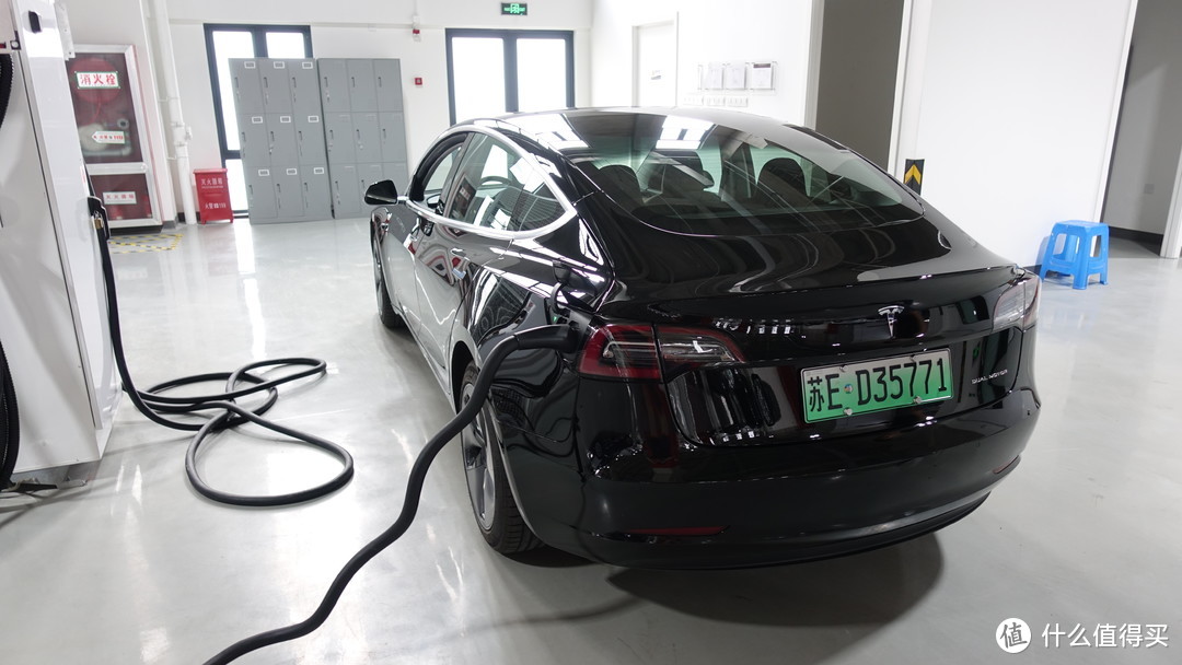 开完后再也不想碰油车--特斯拉Model 3驾驶体验