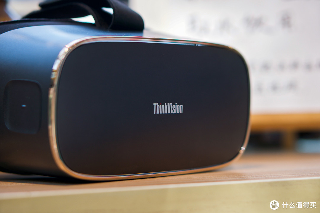 可随身携带的私人影院 ThinkVision VR一体机体验