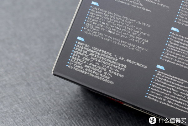 产品特点涵盖：音质、佩戴、兼容平台和机身设计，字面上看起来没什么软肋。