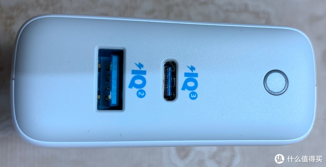 买佳宝送的开箱器,感觉良好……浮雕盒子?凹凸有致?