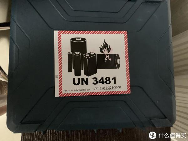 箱子背面
