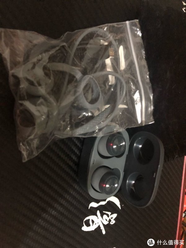 一个塑料袋套着的