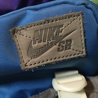 NIKE SB 巴斯光年限量背包外观展示(绑带|配色|背带|把套|抽绳)