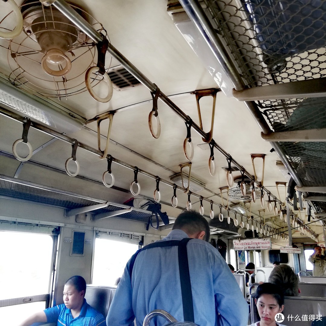 有可能是性价比最高的奇幻之旅--乘火车从华欣到曼谷