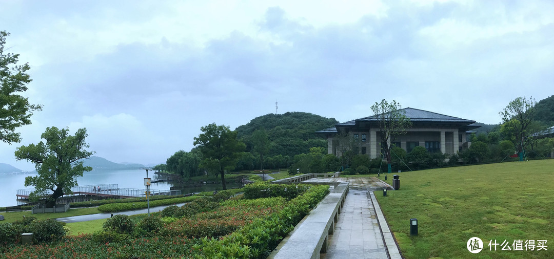 住在宁波，东钱湖边的钱湖宾馆