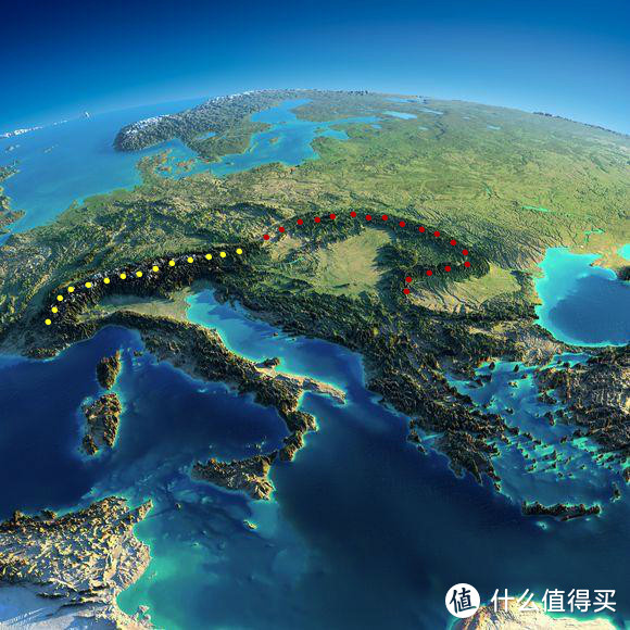 红虚线：喀尔巴阡山脉