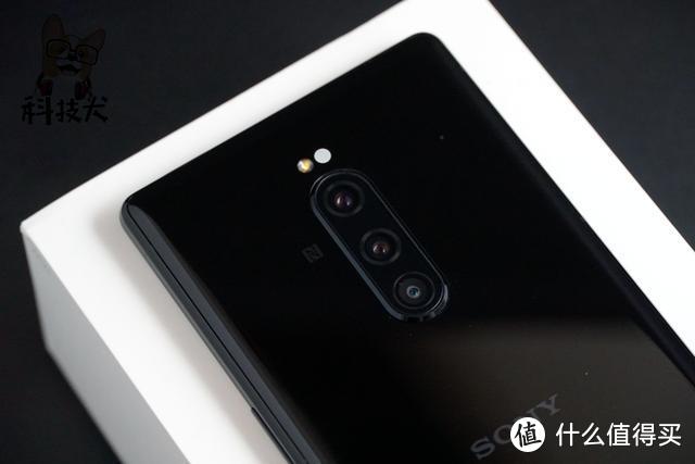 Xperia1体验：回归经典的索尼设计 世界首创4K OLED屏幕智能手机