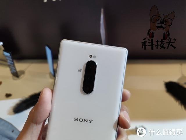 Xperia1体验：回归经典的索尼设计 世界首创4K OLED屏幕智能手机