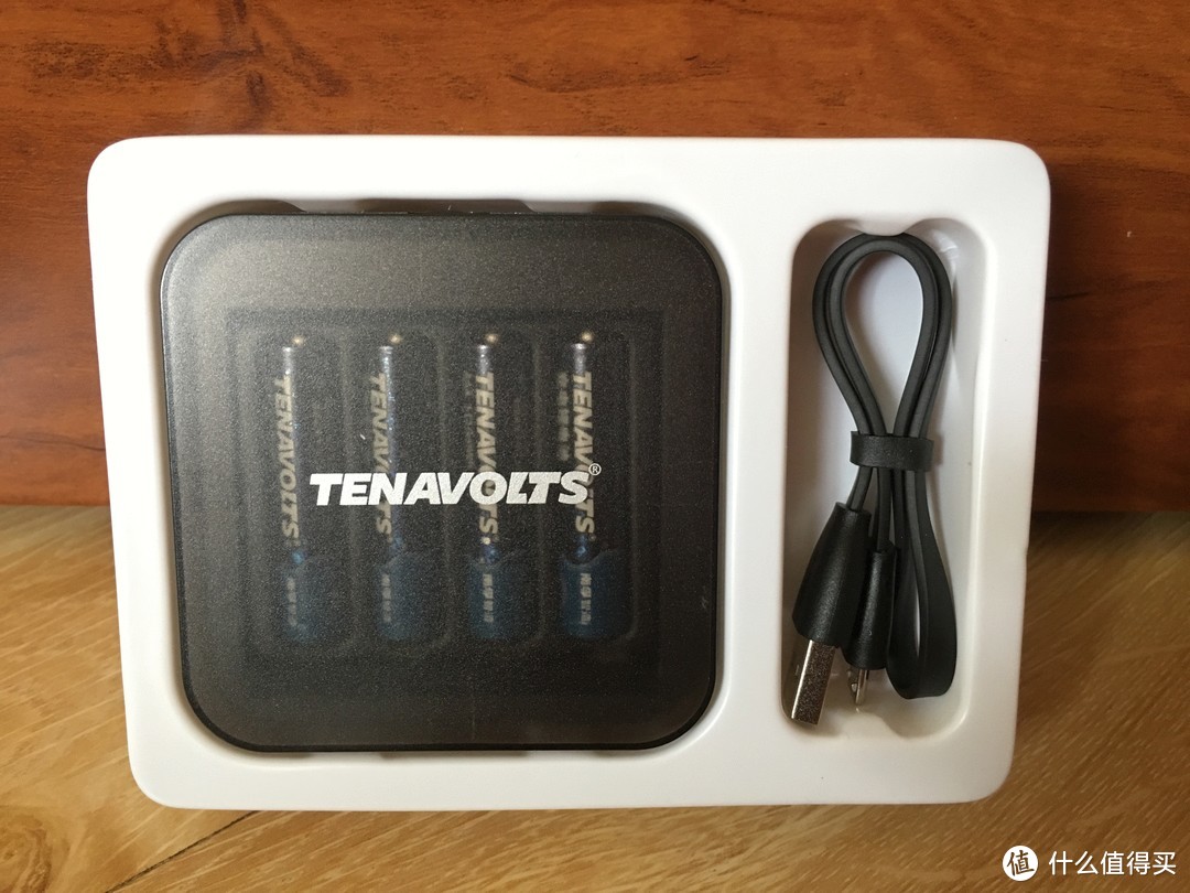 南孚 TENAVOLTS 7号AAA充电锂电池 4粒套装 1.5V恒压快充开箱评测