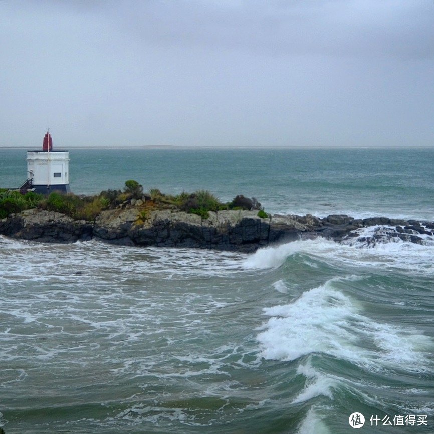 南岛南部海岸线