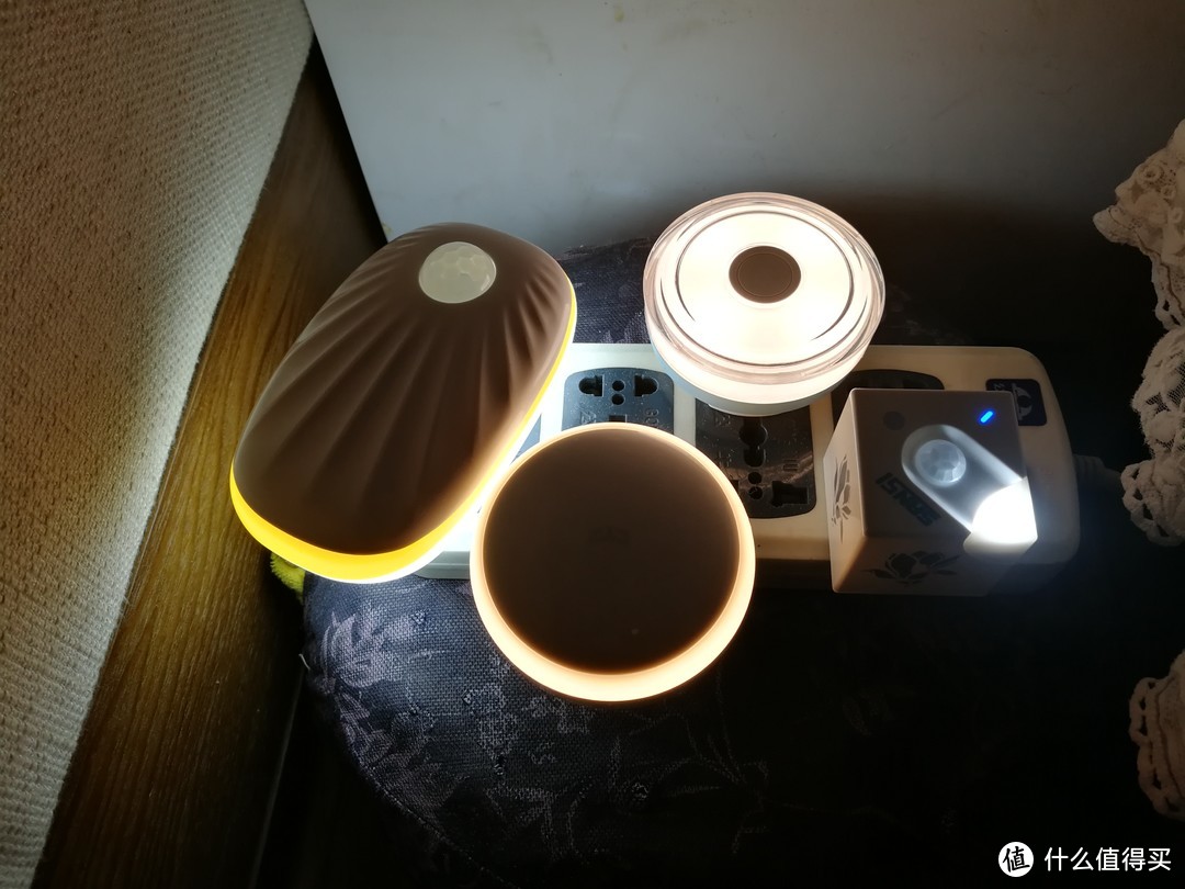 为你点亮那盏灯 Yeelight 、久量DP-1401、三思及欧普LE