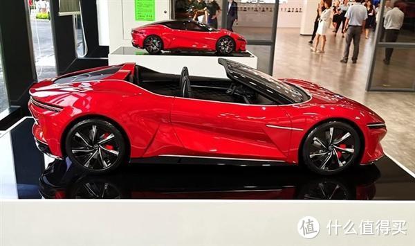 罗永浩怒怼宜家迷宫般卖场设计 比亚迪概念车模型发布