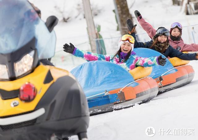 现在流行去日本的乡下，艺术祭、音乐节、花火大会通通满点