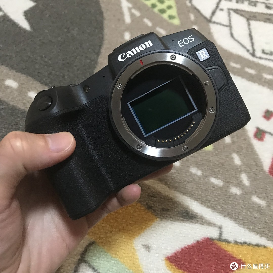 小巧！轻便！便宜！Canon EOS RP开箱