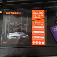 腾达 AC10 AC双频 无线路由器开箱晒物(机身|电源|网口|开关)