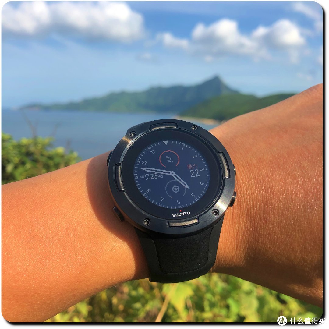 Suunto 5运动小钢炮 vs Apple Watch 2