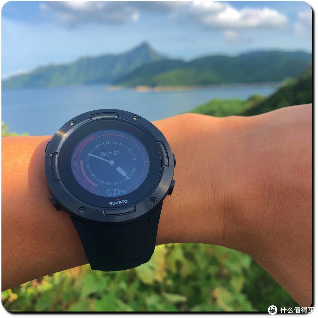 Suunto 5运动小钢炮 vs Apple Watch 2