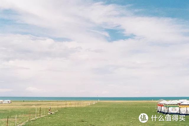 青海|中国也有天空之镜！油菜花田，七彩丹霞，最好的风景在西北