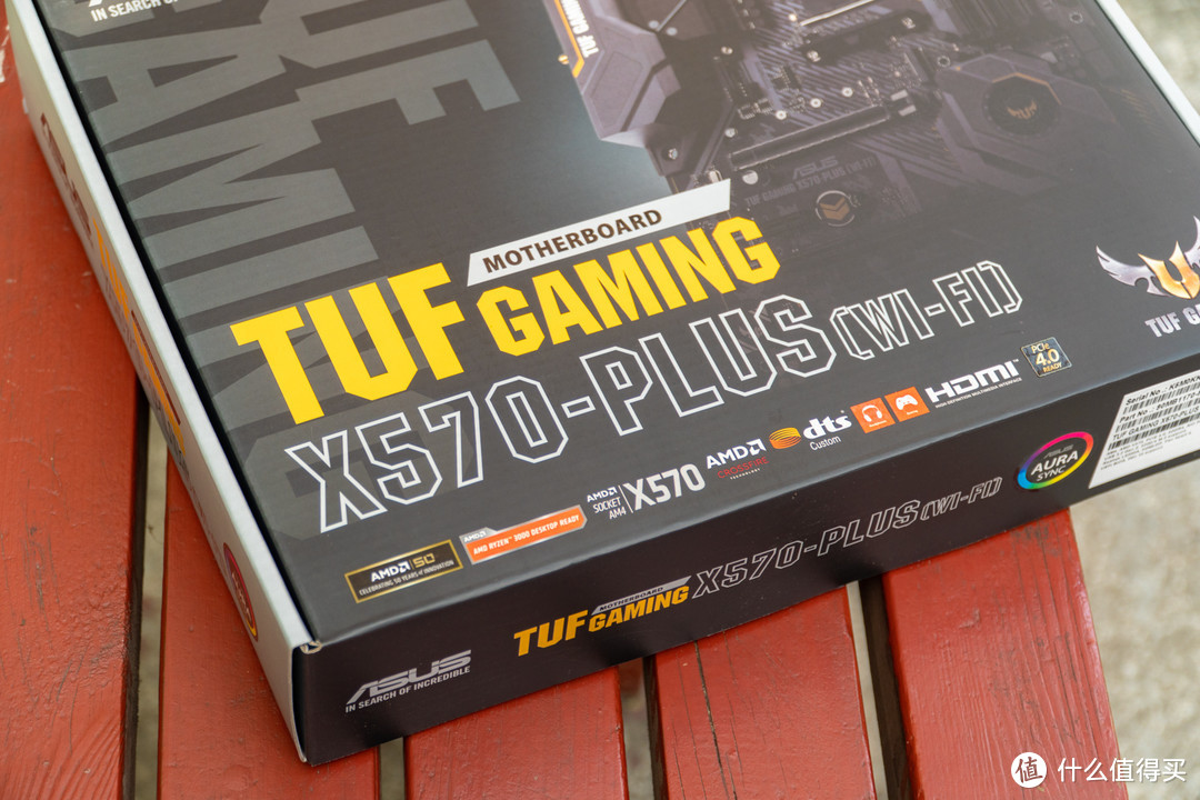 电竞特工 TUF Gaming X570-PLUS(WI-FI)主板开箱简测