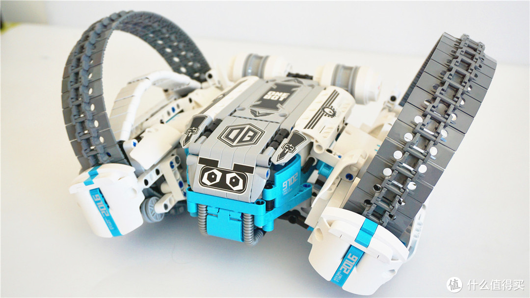 ONEBOT反履机甲积木机器人，玩儿不只是拼插！