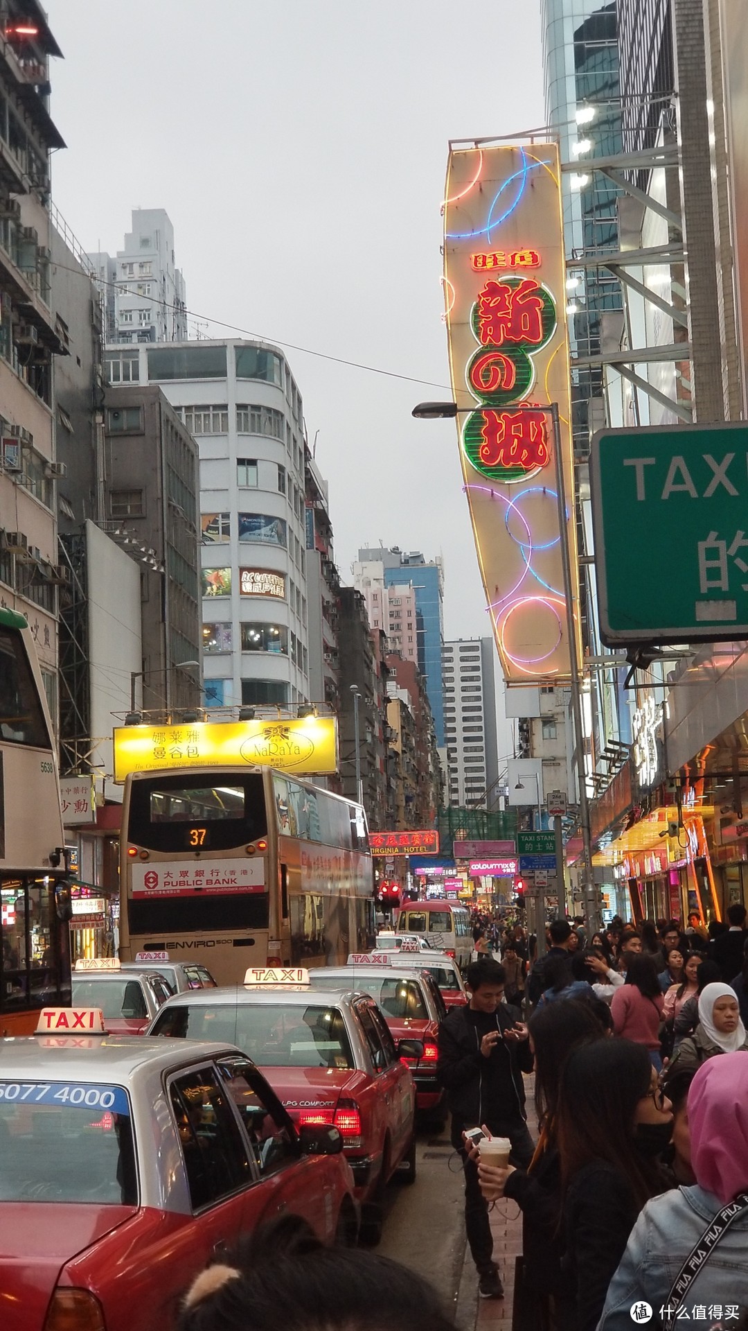 泰国普吉皮皮清迈香港四地16天吃喝玩乐亲子游---香港篇一边是幸福，一边是潮水