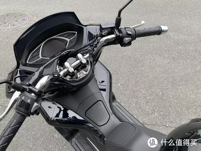 本田pcx 125骑乘体验 无可挑剔的单人代步工具 摩托车整车 什么值得买