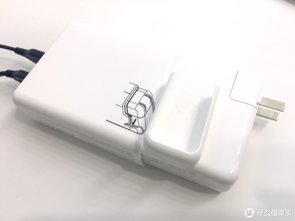 「评测」MacBook Pro专属伴侣，DOCKCASE电源一体式扩展坞