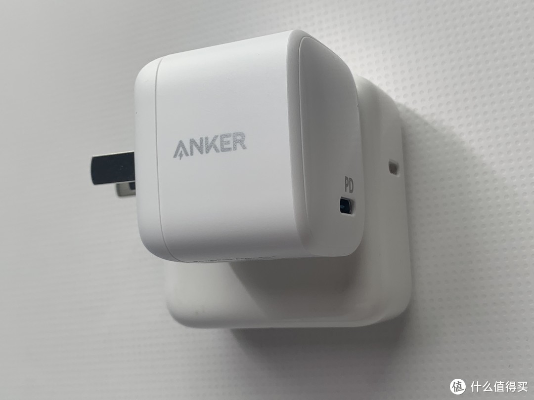 ANKER PD1..一只嗖嗖快的充电器..