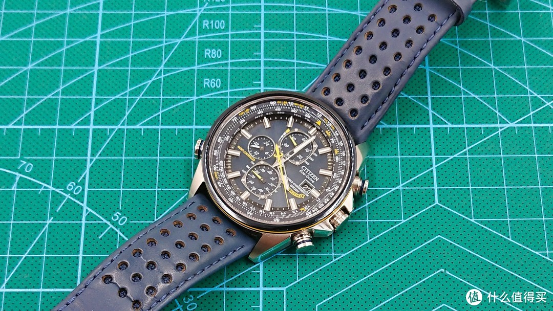 CITIZEN 西铁城 蓝天使 AT8020-03L，一款能自己打鸡血的光动能电波表