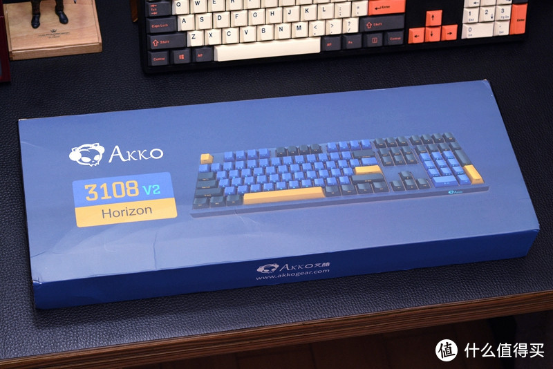 上市半年就改款，AKKO3108V2地平线机械键盘开箱体验