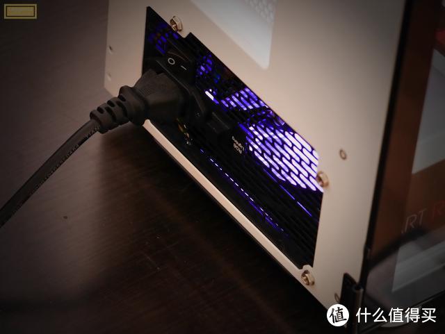 曲之有韵，开合得当，Tt挑战者H3机箱配Smart RGB 500W机箱电源