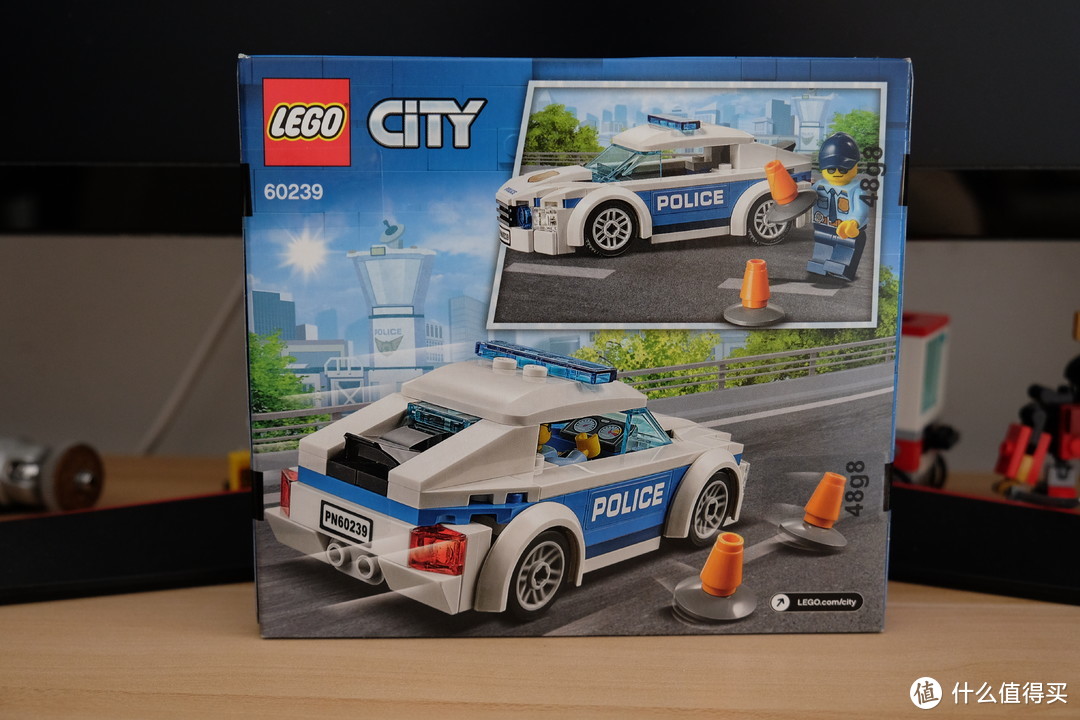 城市中不可或缺的一部分——LEGO 乐高 城市系列 60239 巡逻警车