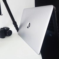 惠普EliteBook 840 G3商务本外观展示(接口|材质|A面|屏幕|摄像头)