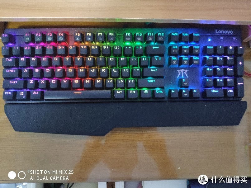 最便宜的RGB机械键盘