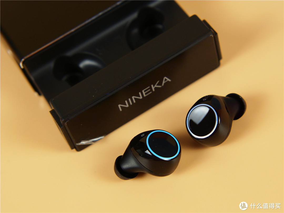 「超逸酷玩」NINEKA N2真无线蓝牙耳机支持触控模式和光效呐