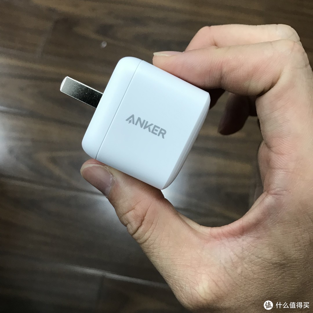 充电爆快且小巧便携！Anker GaN+C to Lightning快充套装测评