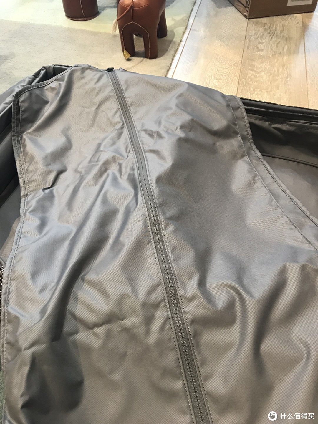 坐飞机贵重物品随身带，TUMI ALPHA2拉杆登机箱开箱评测