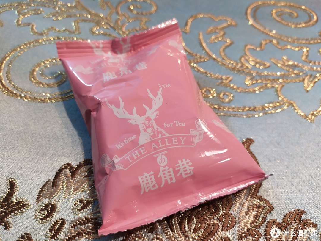 网红奶茶鹿角巷三款不同风味速溶奶茶口味评测